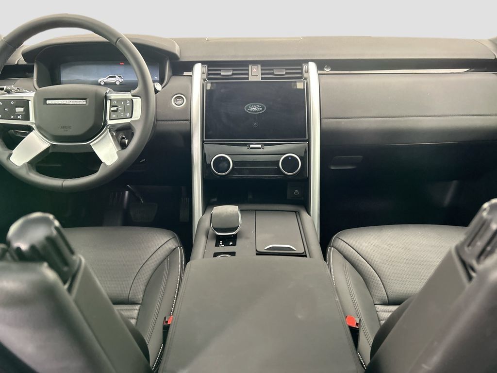 Certified 2025 Land Rover Discovery S AWD/4WD image 13