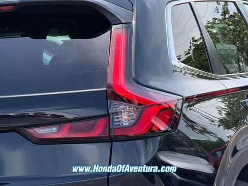 Certified 2025 Honda CR-V Sport image 6