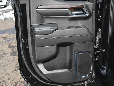 Used 2024 GMC Sierra 1500 Elevation image 11