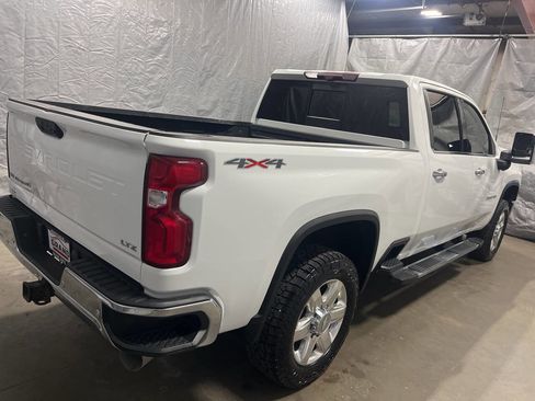 Used 2020 Chevrolet Silverado 2500 LTZ w/ LTZ Premium Package AWD/4WD image 6