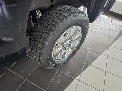 Used 2012 GMC Sierra 1500 SLE w/ Power Tech Package AWD/4WD image 26