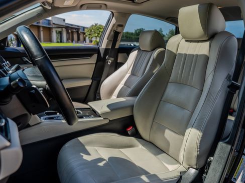 Used 2018 Honda Accord Touring image 27