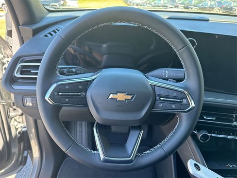 New 2026 Chevrolet Traverse LT image 16