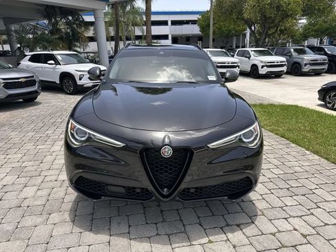 Used 2020 Alfa Romeo Stelvio Ti w/ Nero Edizione AWD/4WD image 18