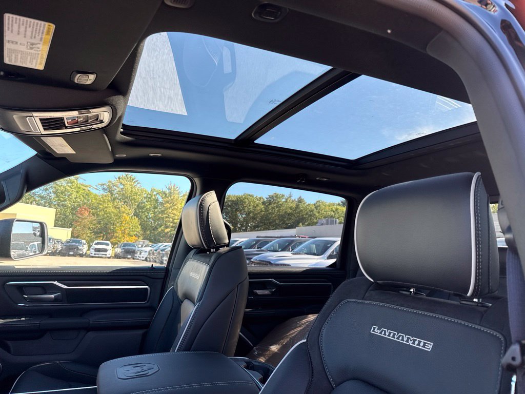 New 2027 RAM 1500 Laramie AWD/4WD image 16