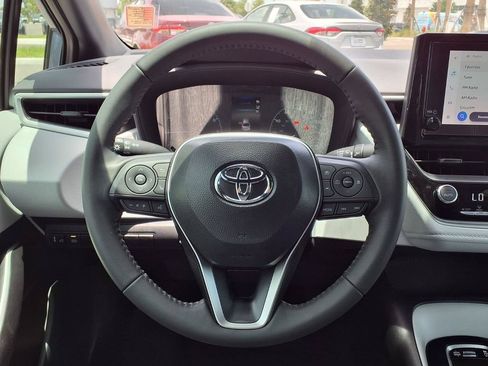 Used 2025 Toyota Corolla SE FWD image 28