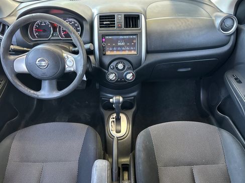 Used 2014 Nissan Versa SV FWD image 13