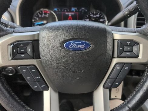 Used 2019 Ford F250 Lariat w/ Lariat Value Package AWD/4WD image 25