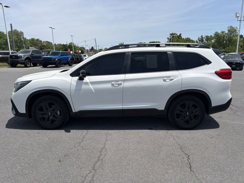 Used 2023 Subaru Ascent Onyx Edition AWD/4WD image 7