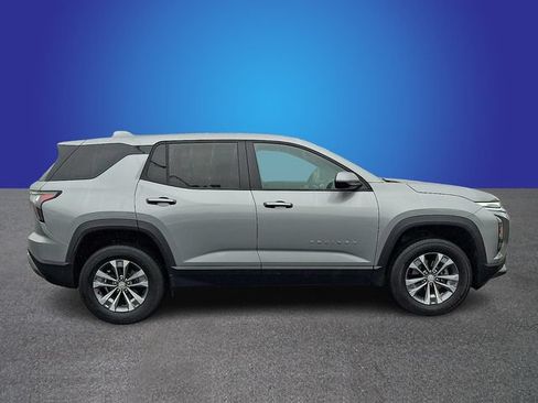 Used 2026 Chevrolet Equinox LT FWD image 4