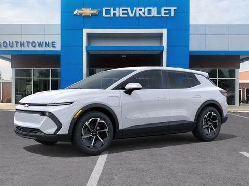 New 2026 Chevrolet Equinox EV LT FWD image 2