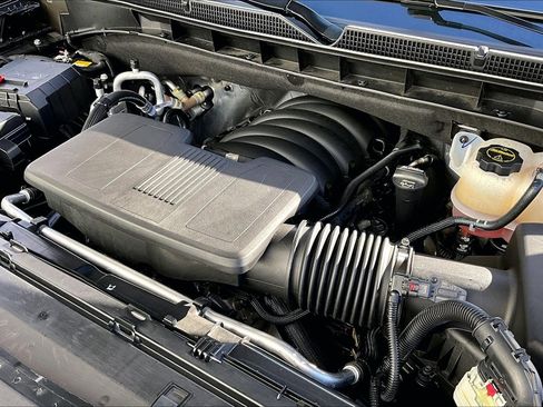 Used 2024 Cadillac Escalade Sport Platinum image 32