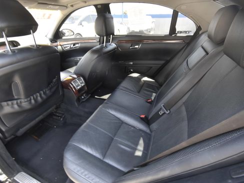 Used 2007 Mercedes-Benz S 550 image 11
