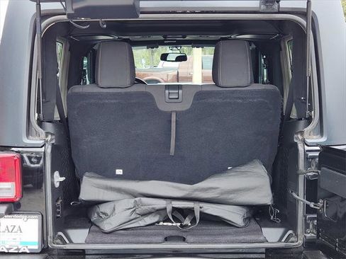 Certified 2017 Jeep Wrangler Sahara w/ Connectivity Group image 9