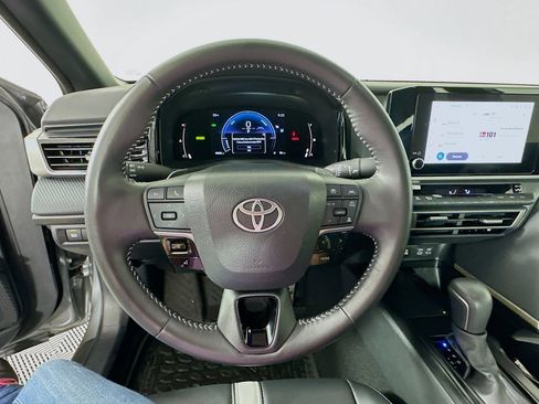Certified 2025 Toyota Camry SE AWD/4WD image 11