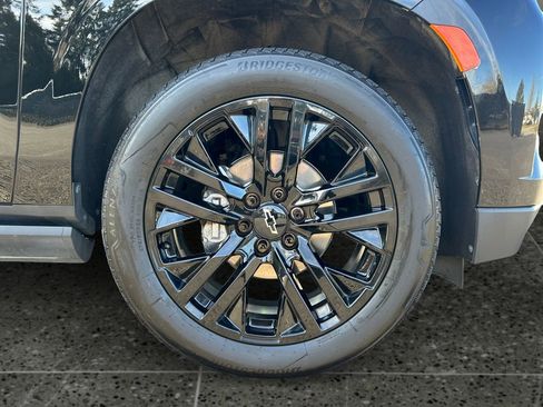 Used 2024 Chevrolet Tahoe High Country image 9