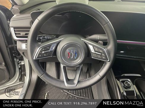 Used 2024 Buick Envision Preferred image 21