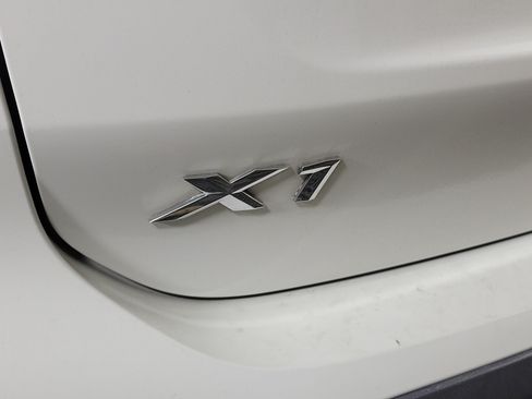 Used 2019 BMW X1 xDrive28i w/ Convenience Package AWD/4WD image 7
