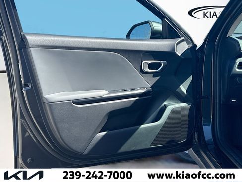 New 2025 Kia K4 LXS image 20