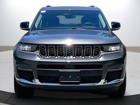 Used 2022 Jeep Grand Cherokee L Limited AWD/4WD image 3