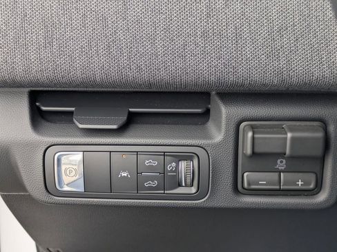 New 2026 GMC Sierra EV Elevation w/ LPO, Elevation Dark Package image 21