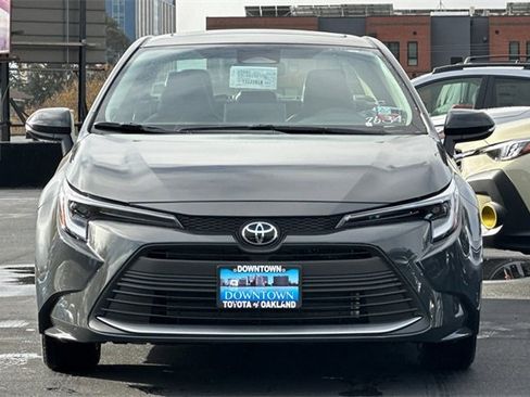 Used 2026 Toyota Corolla LE image 3