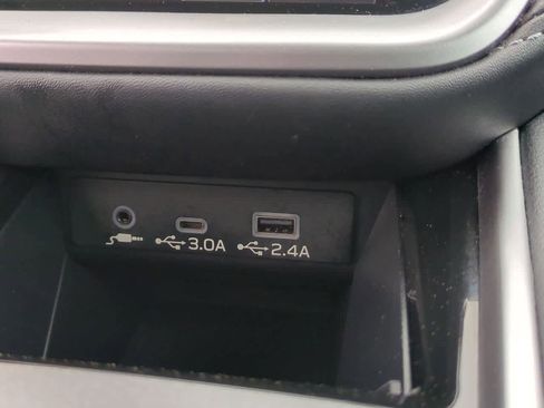 Used 2023 Subaru Outback Touring image 32