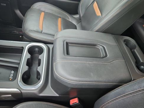 Used 2022 GMC Sierra 1500 AT4 w/ AT4 Premium Package AWD/4WD image 32