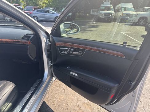 Used 2008 Mercedes-Benz S 550 4MATIC image 19