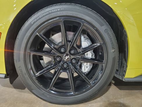 Used 2025 Ford Mustang GT Premium RWD image 31