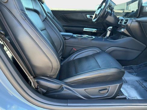 Used 2025 Ford Mustang GT Premium image 25