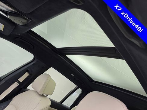 Used 2022 BMW X7 xDrive40i w/ M Sport Package image 12