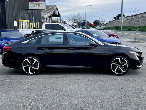 Used 2022 Honda Accord Sport image 5