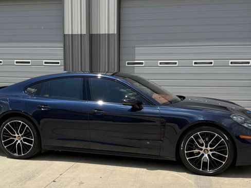 Used 2022 Porsche Panamera Platinum Edition RWD image 2
