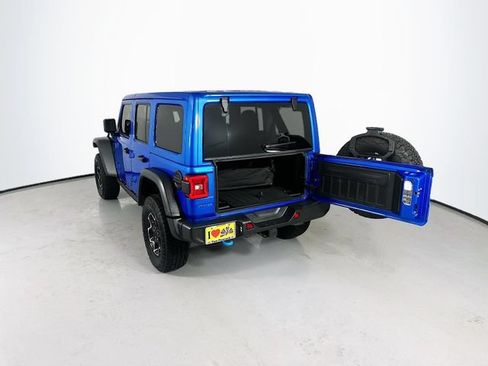 Used 2023 Jeep Wrangler Unlimited Rubicon 4xe w/ Cold Weather Group AWD/4WD image 24