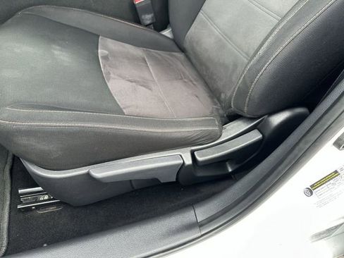 Used 2023 Nissan Sentra SR w/ Electronics Package image 16