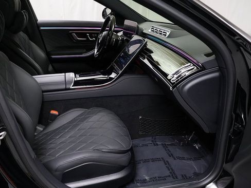 Certified 2025 Mercedes-Benz S 580 S 580 image 35