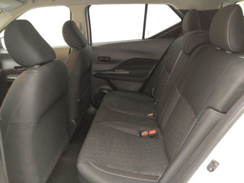 Used 2022 Nissan Kicks S FWD image 18
