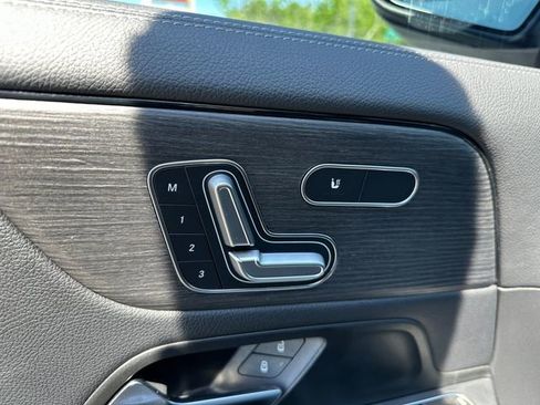 Used 2023 Mercedes-Benz GLA 250 4MATIC image 20