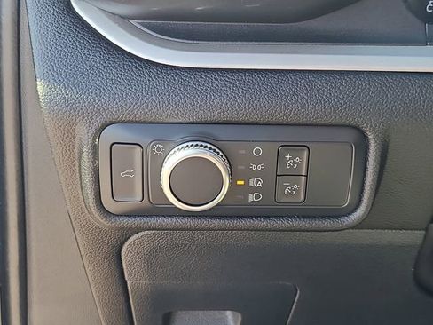 Used 2022 Ford Explorer XLT RWD image 27