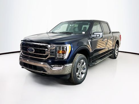 Used 2022 Ford F150 XLT w/ Equipment Group 302A High image 3