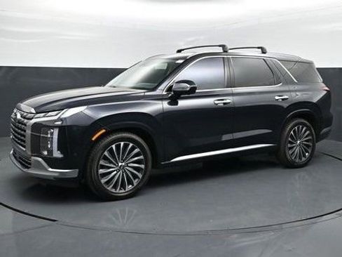 Used 2024 Hyundai Palisade Calligraphy image 1
