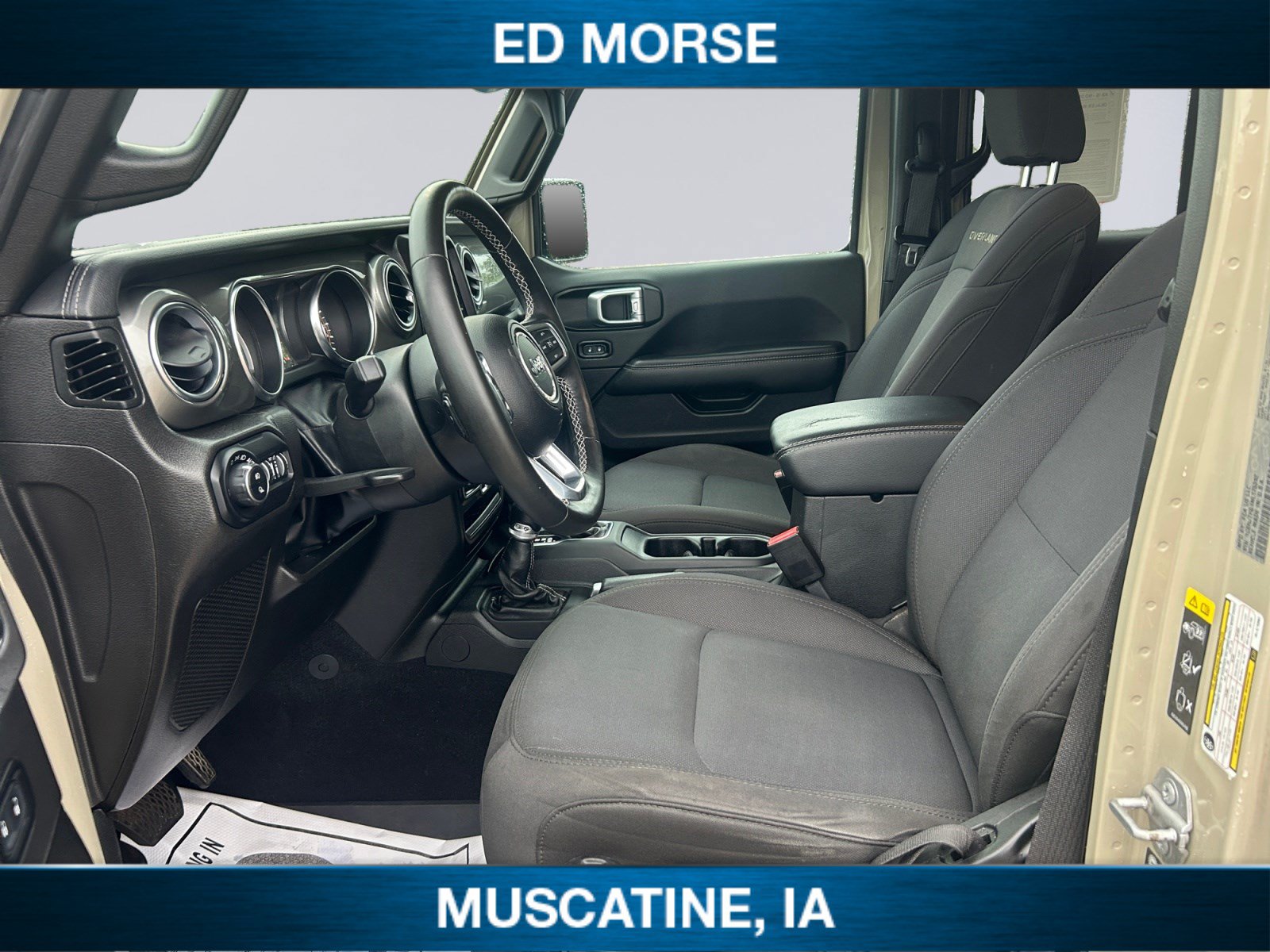 Used 2022 Jeep Gladiator Overland w/ Cold Weather Group AWD/4WD image 9