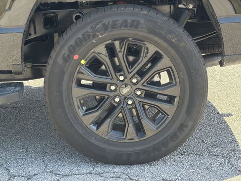 New 2026 Ford F150 Lariat image 38