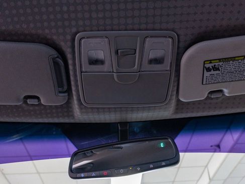 Used 2013 Hyundai Veloster Turbo image 18