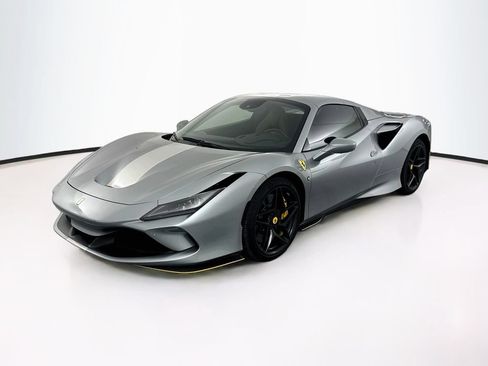 Used 2021 Ferrari F8 Tributo RWD image 38