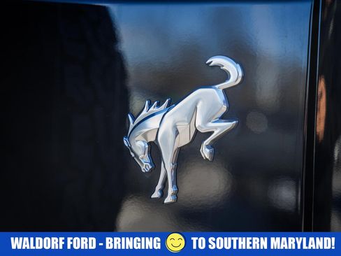 Used 2023 Ford Bronco Badlands image 9