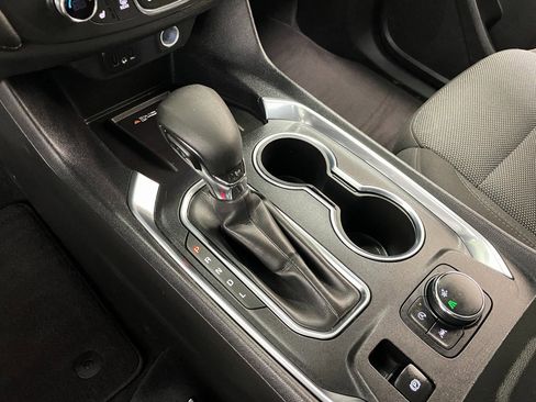 Certified 2022 Chevrolet Traverse LT image 32