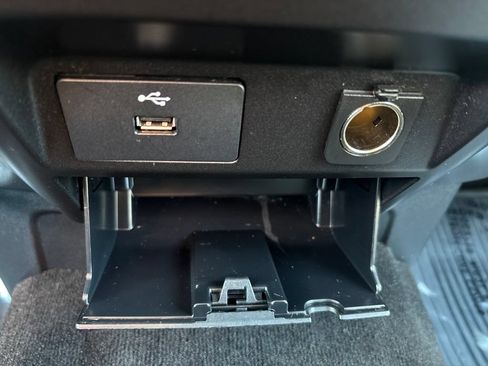 Used 2018 Ford F150 XLT w/ Trailer Tow Package AWD/4WD image 21