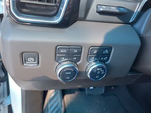 Used 2025 GMC Sierra 1500 Denali w/ Denali Reserve Package image 13